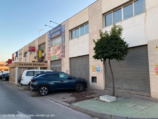 ALQUILER DE NAVE INDUSTRIAL PARA OFICINAS O CUALQUIER TIPO DE NEGOCIO - GRANADA