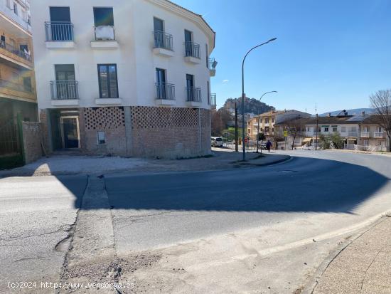 VENTA DE SUELOS URBANOS EN URBANIZACION LA REDONDA EN MONTEFRIO - GRANADA