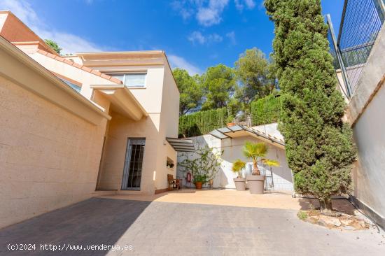 Espectacular Chalet en Urb. Montepinar - MURCIA