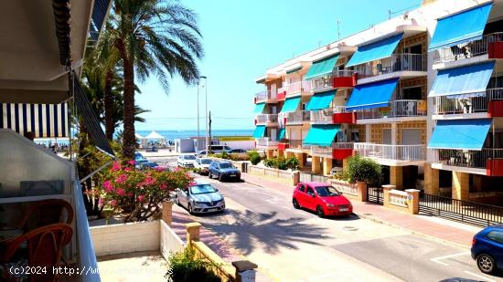 Venta de un apartamento a 50 metros de Playa Lisa en Santa Pola - ALICANTE