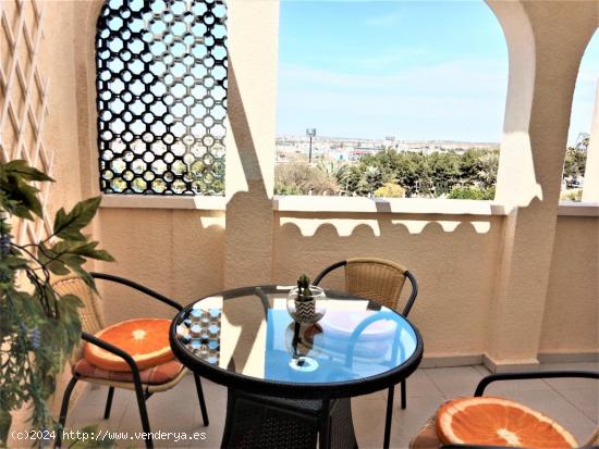 Ático con vistas al Parque en Torrevieja - ALICANTE