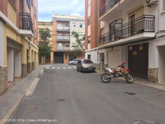 Garaje en Buñol - VALENCIA