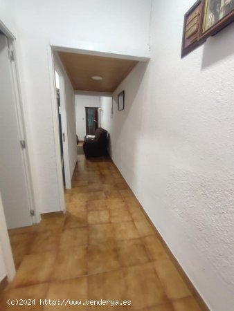 Bajos con jardin en venta  en Montcada i Reixac - Barcelona