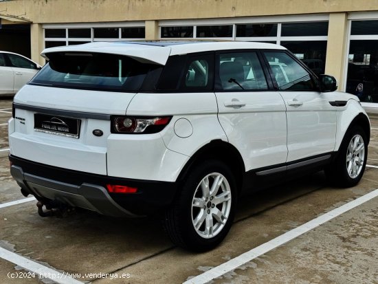 Land-Rover Range Rover Evoque 2.2L TD4 150CV 4x4 con TECHO PANORÁMICO, CUERO... - El Prat de Llobre