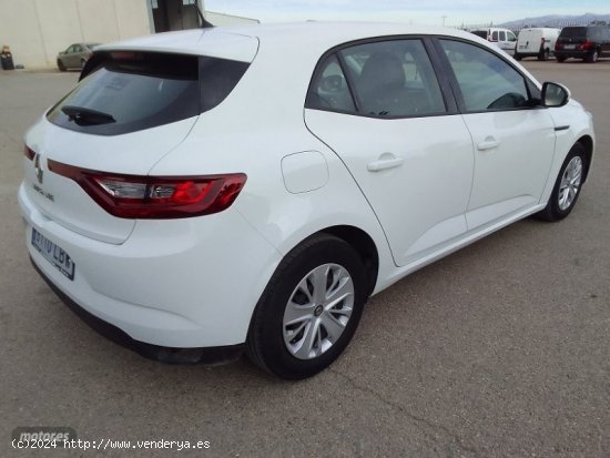 Renault Megane 1.5 DCI 95 CV. de 2019 con 246.000 Km por 12.800 EUR. en Murcia