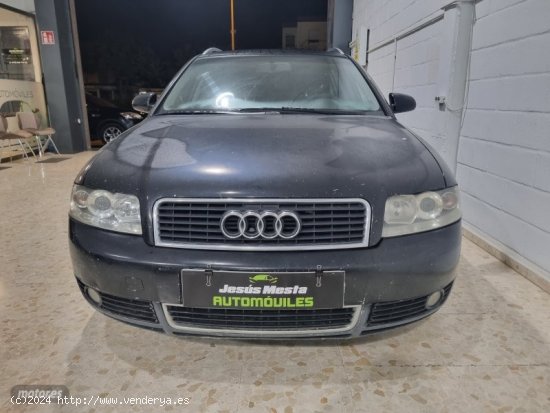 Audi A4 2.5 tdi avant de 2003 con 400.000 Km por 2.000 EUR. en Sevilla