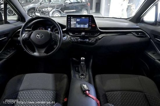 Toyota C-HR 1.8 125h Active de 2022 con 38.906 Km por 22.890 EUR. en Madrid