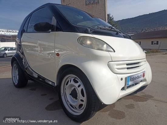 Smart Smart City Coupe de 2002 con 132.942 Km por 3.900 EUR. en Madrid