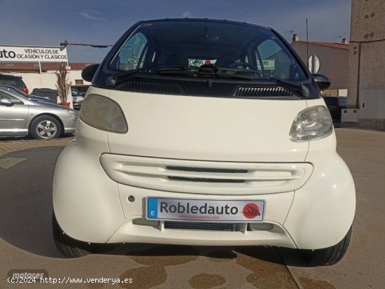 Smart Smart City Coupe de 2002 con 132.942 Km por 3.900 EUR. en Madrid