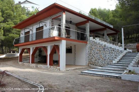 SE VENDE CASA DE CAMPO EN CASTALLA - ALICANTE