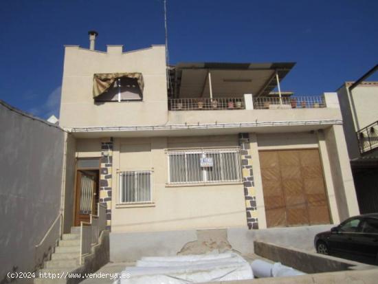 SE VENDE NAVE INDUSTRIAL CON VIVIENDA EN HONDON DE LOS FRAILES - ALICANTE