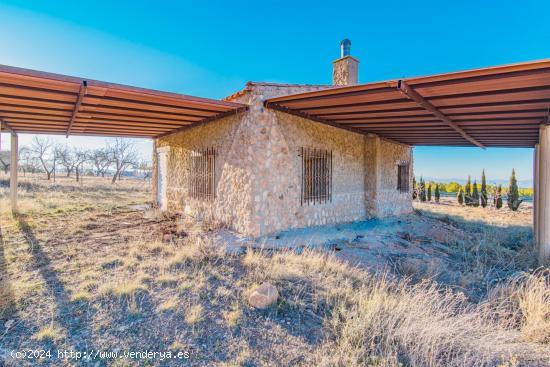  junto al parque natural de la sierra de baza un sitio para desconectar - GRANADA 