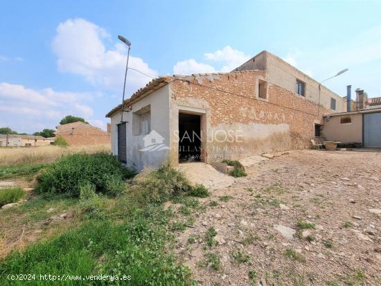  FANTASTICA CASA REFORMADA EN EL HONDON DE MONOVAR (FONDO), ALICANTE - ALICANTE 