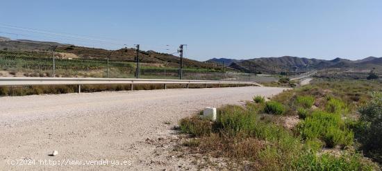 Se vende terreno rustico en muy buena zona a 20 minutos de alicante - ALICANTE