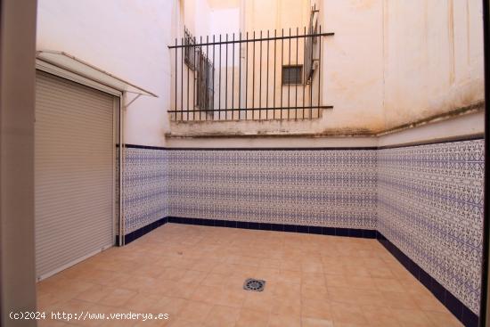 VIVIENDA SEMINUEVA ZONA POETA MIGUEL HERNANEZ, CORAZÓN DE JESUS. - ALICANTE