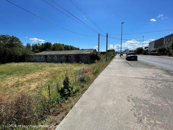 VENTA SOLAR EN PONFERRADA ZONA FLORES DEL SIL - LEON