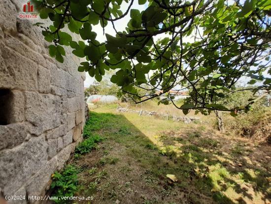 CASA PARA REFORMAR EN LA ZONA DE CASTRO DE COVAS. - ORENSE