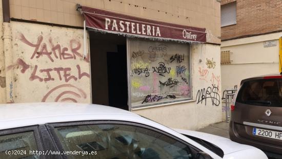 LOCAL EN ALQUILER ZONA CANDELARIA (ANTIGUO NEGOCIO DE PASTELERIA) - ZAMORA