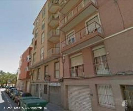 LOCAL JUNTO SALA CULTURAL LA LLOTJA POR 35.000€ - ALICANTE