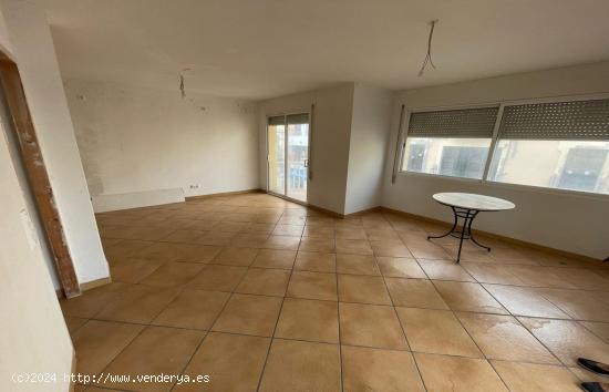 Piso de 4 dormitorios, Céntrico. Nuevo - TARRAGONA