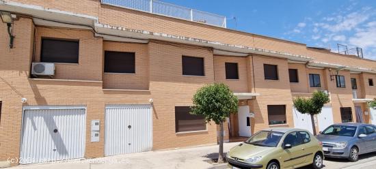 Venta de unifamiliar adosado en Épila. - ZARAGOZA