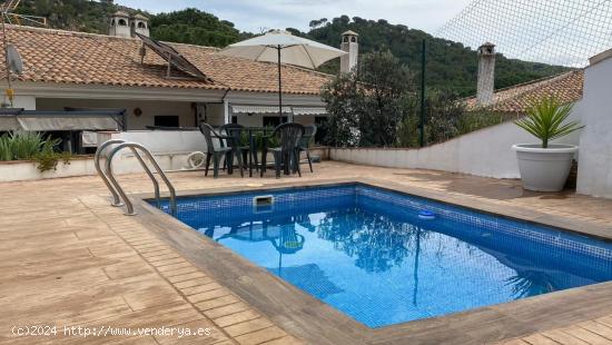  PRECIOSA CASA ADOSADA CON PISCINA EN LAS JARAS, CORDOBA - CORDOBA 