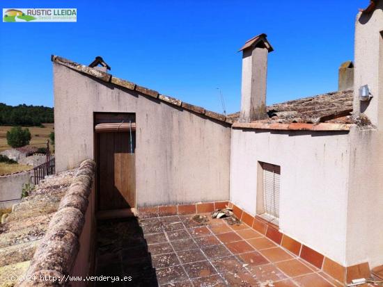 CASA (DE UNOS 189 M2) CON PATIO (DE UNOS 100 M2) EN LAS CERCANÍAS DE SANTA COLOMA DE QUERALT. - TAR