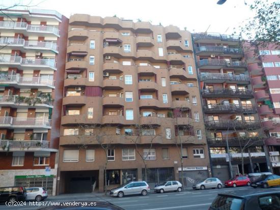  PLAZA DE PARKING EN AVDA MADRID, ENTRE TENOR MASSINI Y CARLOS III - BARCELONA 