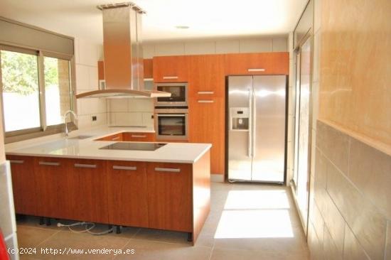  VENTA DE PRECIOSO CHALET DE OBRA VISTA EN CUNIT - TARRAGONA 