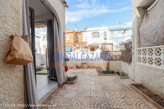 BUNGALOW EN PLANTA BAJA DE 2 DORMITORIOS Y JARDÍN EN LOS NAREJOS, LOS ALCAZARES, MURCIA - MURCIA