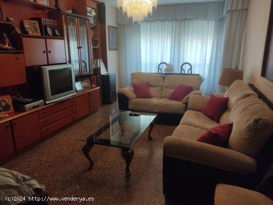 OCASION - VIVIENDA MUIY CENTRICA CON 4 DORMITORIOS - ALBACETE