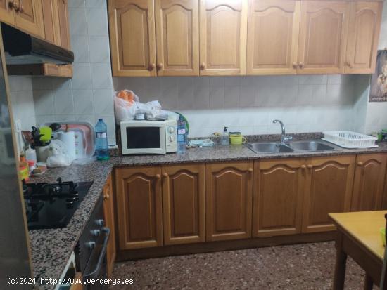 OCASION - VIVIENDA MUIY CENTRICA CON 4 DORMITORIOS - ALBACETE