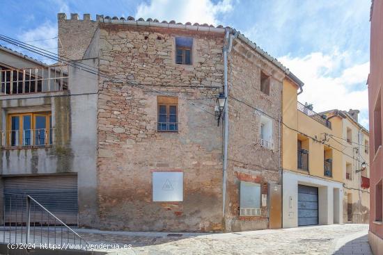 CASA UNIFAMILIAR A SANT MARTÍ DE TOUS - BARCELONA