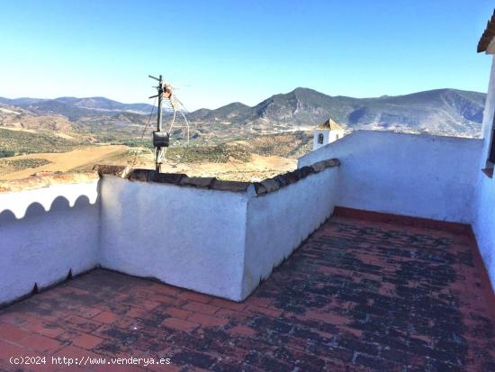  Venta de casa en Zahara de la Sierra - CADIZ 