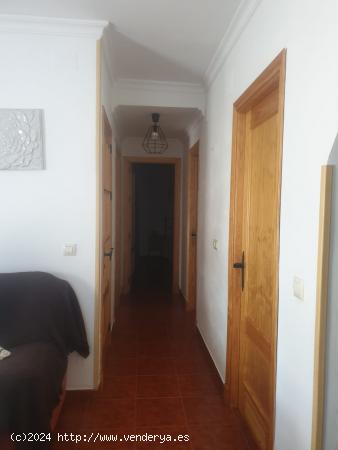 Venta de Piso en Zahara de la Sierra - CADIZ