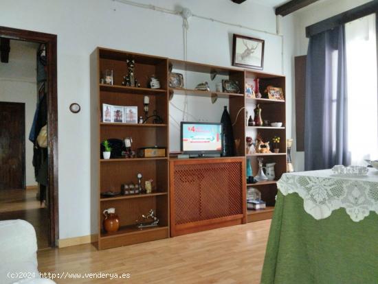 SE VENDE PISO EN EL CENTRO DE ZAHARA - CADIZ