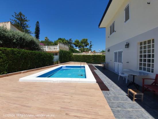 PRECIOSO CHALET EN SIERRA PERENCHIZA - VALENCIA