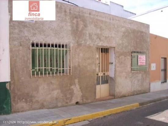  MONTIJO, VENTA VIVIENDA PLANTA BAJA SEMIREFORMADA, ZONA CENTRO. - BADAJOZ 