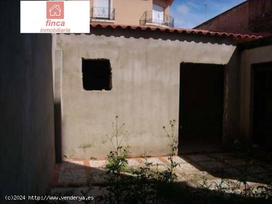 MONTIJO, VENTA VIVIENDA PLANTA BAJA SEMIREFORMADA, ZONA CENTRO. - BADAJOZ