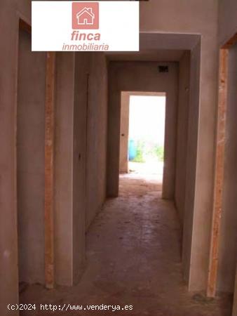 MONTIJO, VENTA VIVIENDA PLANTA BAJA SEMIREFORMADA, ZONA CENTRO. - BADAJOZ