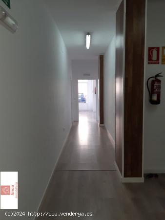 MONTIJO, ALQUILER O VENTA LOCAL COMERCIAL DE ESQUINA EN EL CENTRO - BADAJOZ