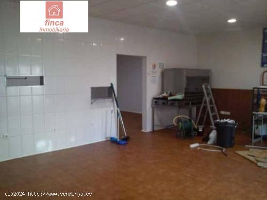  PUEBLA DE LA CALZADA, LOCAL EN EL CENTRO, AMPLIO, CON PATIO IDEAL PARA CAFETERIA - BADAJOZ 