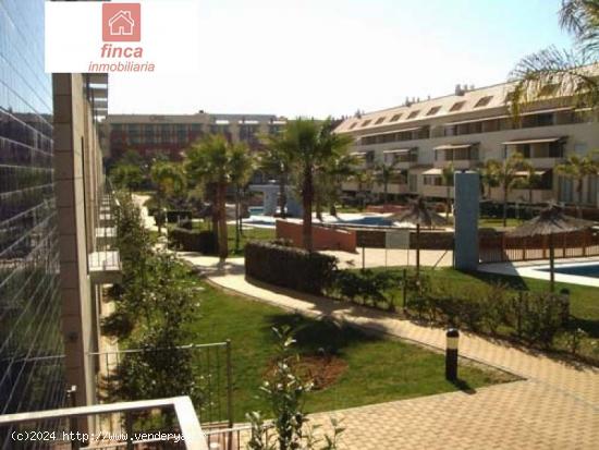 ISLANTILLA, RESIDENCIAL OCEANO, APARTEMENTO DE PLAYA, GARAJE, PISCINA. ALQUILER VACACIONAL - HUELVA