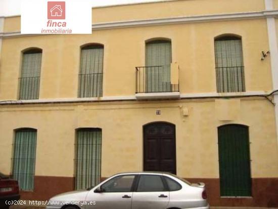  MONTIJO, CASA SEÑORIAL, MUY AMPLIA, LUMINOSA, EXCELENTEMENTE UBICADA - BADAJOZ 