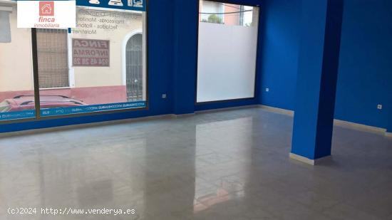 MONTIJO, LOCAL COMERCIAL ZONA CENTRO, ACONDICIONADO, EN VENTA O ALQUILER - BADAJOZ