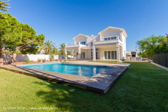 Chalet independiente en Cabo Roig - ALICANTE