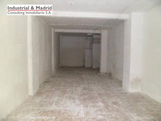 LOCAL COMERCIAL EN ALQUILER (CAMPO REAL) - MADRID