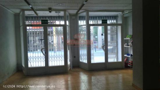  SEMIREFORMADO LOCAL COMERCIAL 312m.  CON ESCAPARATE DE CRISTAL JUNTO AL MOLINO DE LA FERIA - ALBACET 