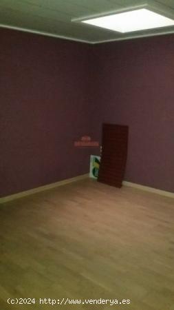 CÉNTRICO PISO SEMINUEVO 90 M2 PARA OFICINAS CON 4 DESPACHOS. - ALBACETE