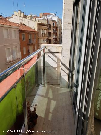 SE VENDE ESPETACULAR PISO EN LA CALLE SAN ANTONIO , CON GARAJE Y TRASTERO - ALBACETE